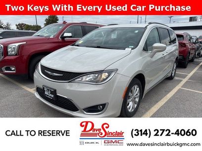 Used 2017 Chrysler Pacifica Touring-L