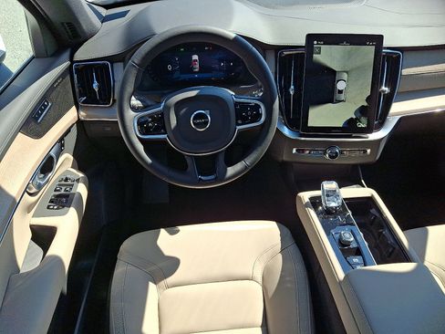 New 2026 Volvo XC90 B6 Plus w/ Protection Package Premier image 8