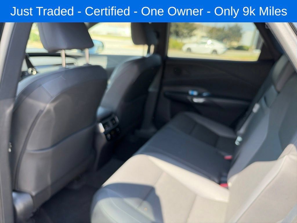 Used 2025 Lexus RX 350 FWD w/ Technology Package image 9