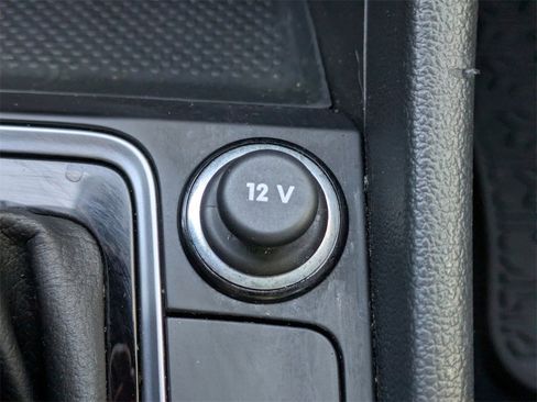 Used 2021 Volkswagen Jetta SEL image 32