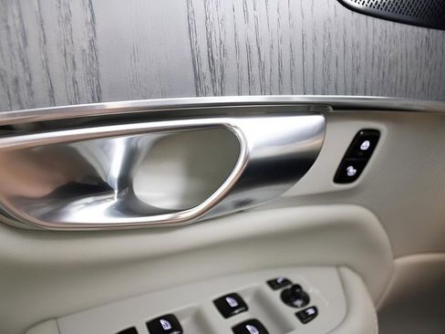 New 2025 Volvo XC90 T8 Plus w/ Protection Package Premier image 22