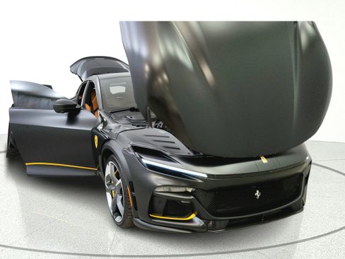 Used 2024 Ferrari Purosangue AWD/4WD image 7
