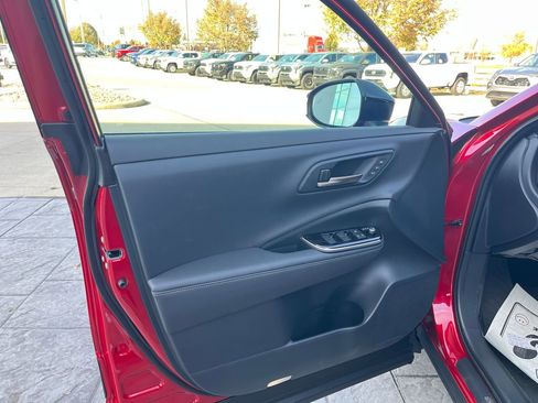 New 2026 Toyota Crown Platinum image 11