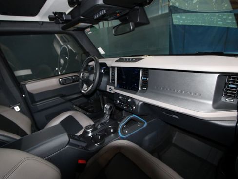 Used 2024 Ford Bronco Wildtrak image 23