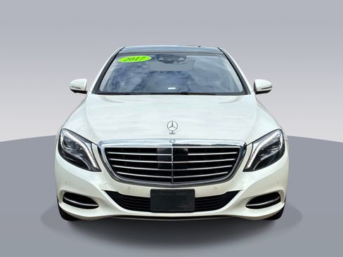 Used 2017 Mercedes-Benz S 550 4MATIC Sedan image 2