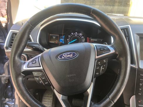 Used 2018 Ford Edge Titanium w/ Cold Weather Package AWD/4WD image 16