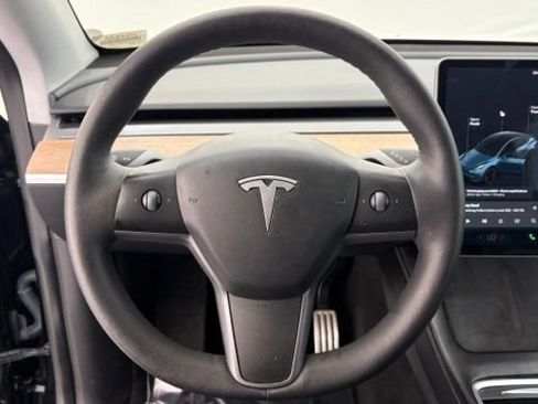 Used 2022 Tesla Model Y Performance AWD/4WD image 32