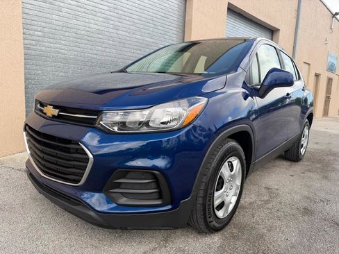 Used 2017 Chevrolet Trax LS FWD image 7