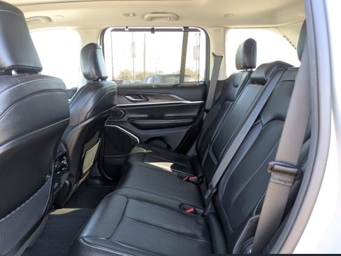 Used 2023 Jeep Grand Cherokee 4xe w/ Luxury Tech Group II image 14