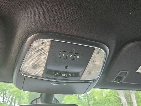 Used 2019 Dodge Durango GT image 36