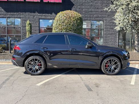 Used 2019 Audi Q8 Premium Plus w/ Premium Plus image 21