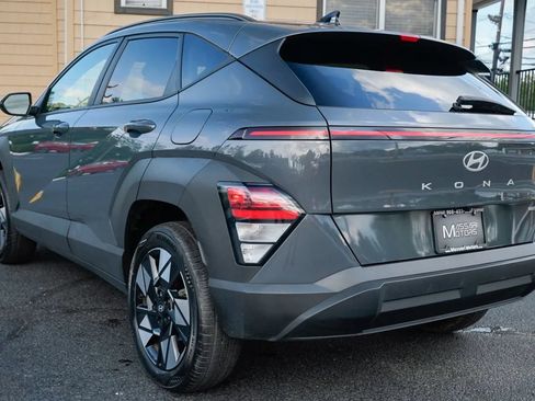 Used 2024 Hyundai Kona SEL AWD/4WD image 6