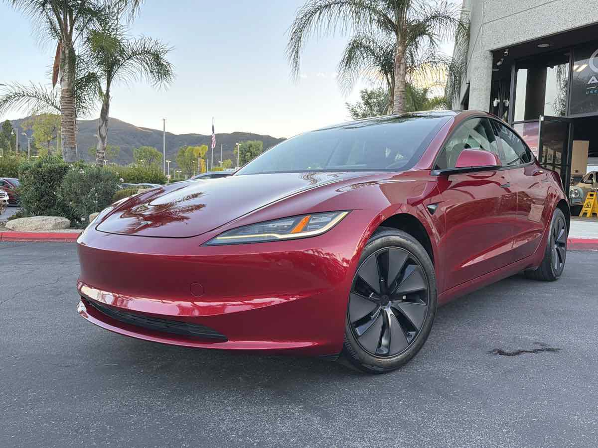 Used 2025 Tesla Model 3 Long Range RWD image 2