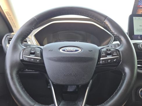 Used 2022 Ford Escape SE w/ Convenience Package FWD image 25