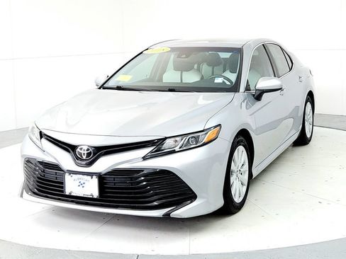 Certified 2018 Toyota Camry LE FWD image 2