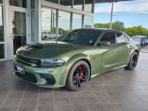 Used 2022 Dodge Charger SRT Hellcat w/ Carbon/Suede Interior Package image 2