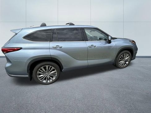 Used 2020 Toyota Highlander Platinum AWD/4WD image 5