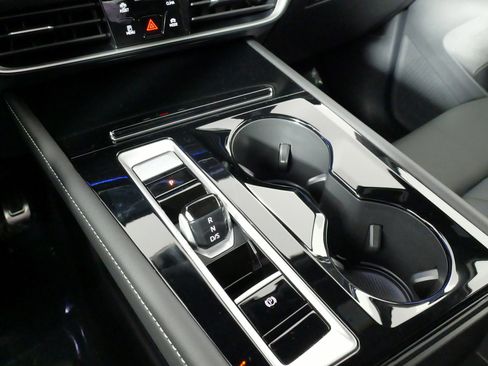 Used 2025 Volkswagen Atlas Cross Sport SEL Premium R-Line image 51