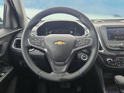 Used 2024 Chevrolet Equinox LT image 11