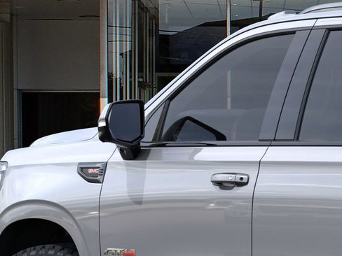 New 2026 GMC Yukon XL AT4 w/ AT4 Premium Package AWD/4WD image 12