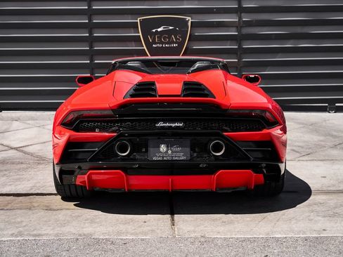 Used 2023 Lamborghini Huracan EVO RWD image 20