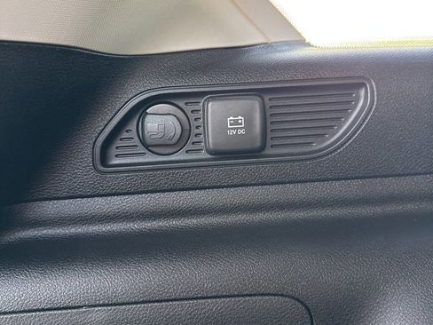 Used 2022 Jeep Grand Cherokee Limited w/ Luxury Tech Group II image 7