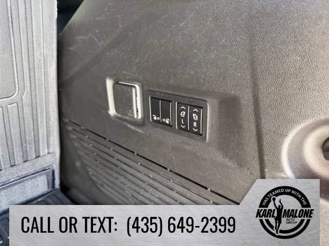 Used 2022 Chevrolet Tahoe LT w/ Luxury Package AWD/4WD image 35