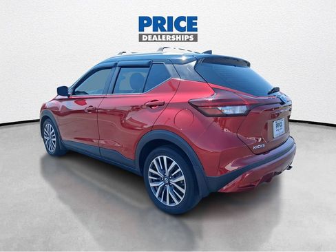 Used 2021 Nissan Kicks SV w/ Exterior Package FWD image 8