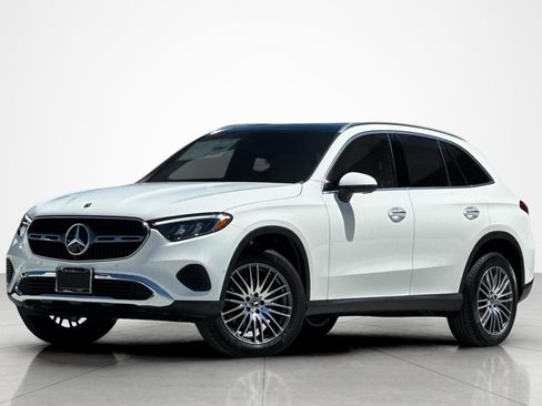 Used 2026 Mercedes-Benz GLC 300 4MATIC image 1
