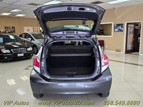Used 2016 Toyota Prius C Two FWD image 10
