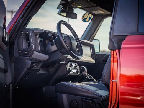 Certified 2024 Ford Bronco Big Bend image 21