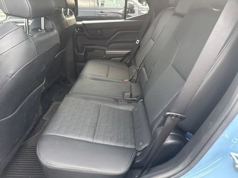 Used 2026 Toyota 4Runner TRD Off-Road Premium AWD/4WD image 32