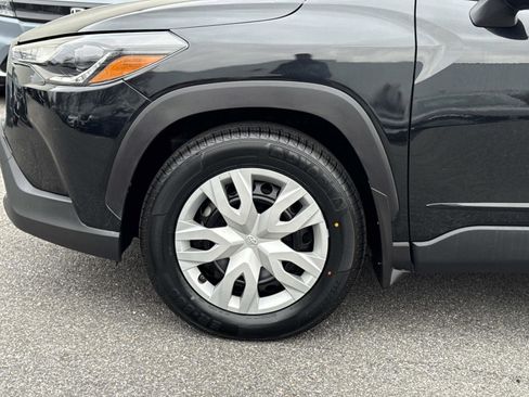Used 2023 Toyota Corolla Cross L image 29