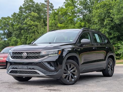 Used 2023 Volkswagen Taos S FWD image 4