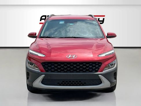 Used 2023 Hyundai Kona SEL FWD image 2