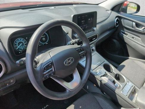 Certified 2023 Hyundai Kona SE FWD image 10