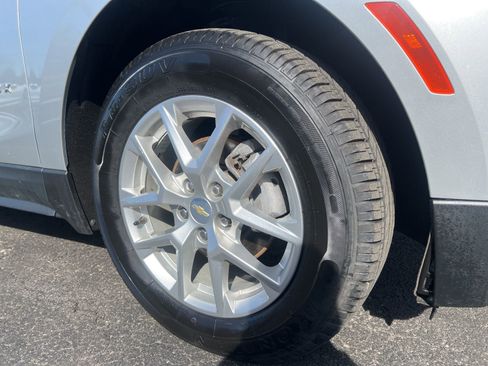 Used 2022 Chevrolet Equinox LS AWD/4WD image 36