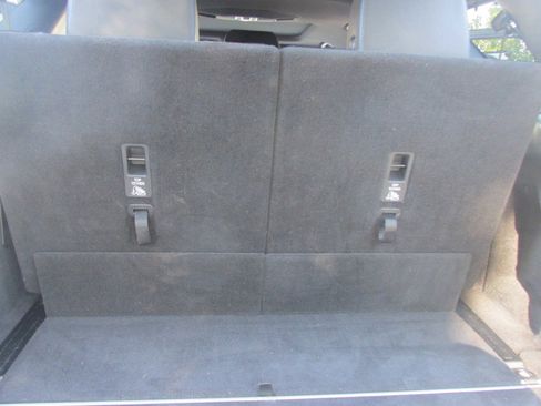 Used 2018 Land Rover Discovery HSE image 74