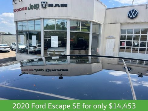 Used 2020 Ford Escape SE FWD image 11