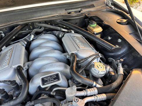 Used 2011 Bentley Mulsanne RWD image 48