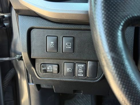 Used 2021 Toyota Tacoma Limited w/ Nightshade Package AWD/4WD image 18