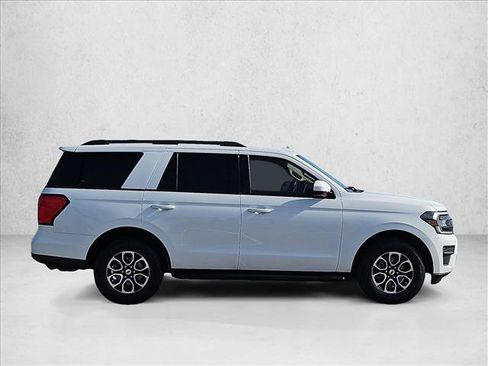 Used 2023 Ford Expedition XLT RWD image 4