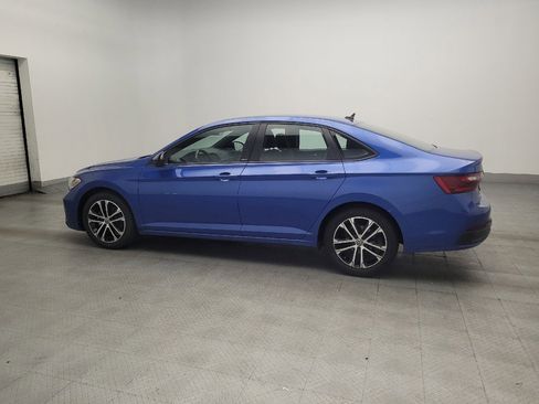 Used 2024 Volkswagen Jetta Sport image 3