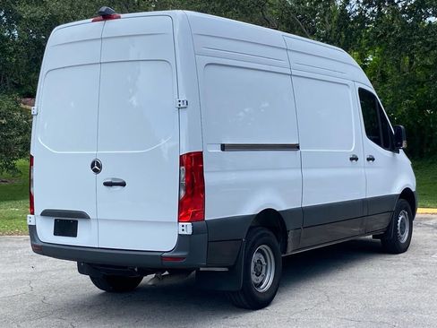 Used 2024 Mercedes-Benz Sprinter 3500 image 7