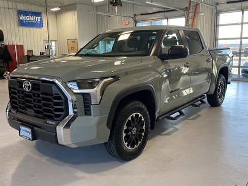 Used 2024 Toyota Tundra SR5 image 6