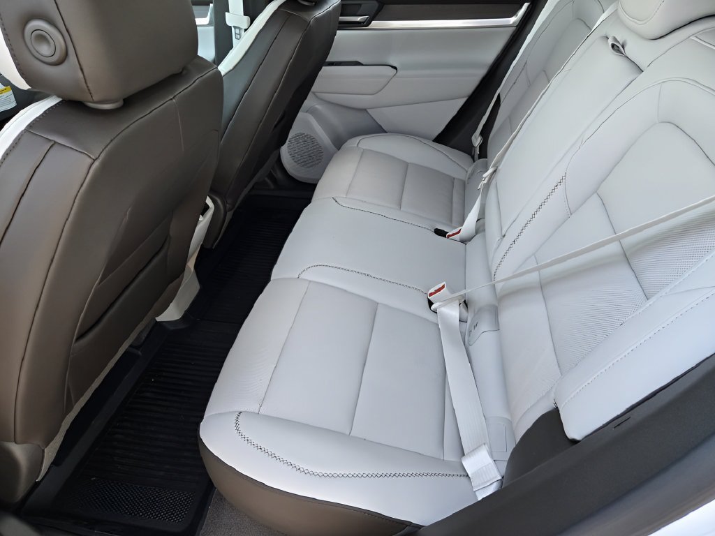 New 2027 GMC Terrain Denali w/ LPO, Floor Liner Package AWD/4WD image 21