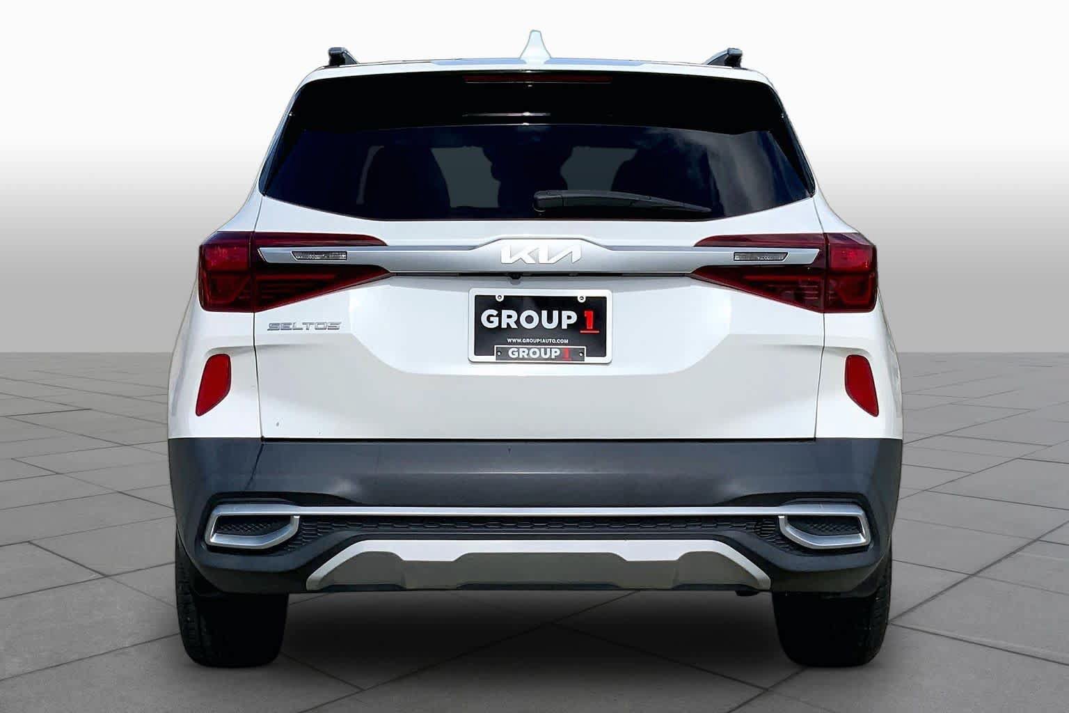 Used 2022 Kia Seltos S FWD image 5