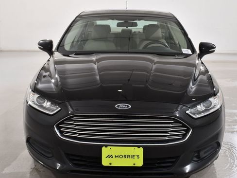 Used 2013 Ford Fusion SE FWD image 3