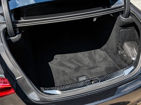 Used 2023 Mercedes-Benz S 580 4MATIC Sedan w/ AMG Line image 90