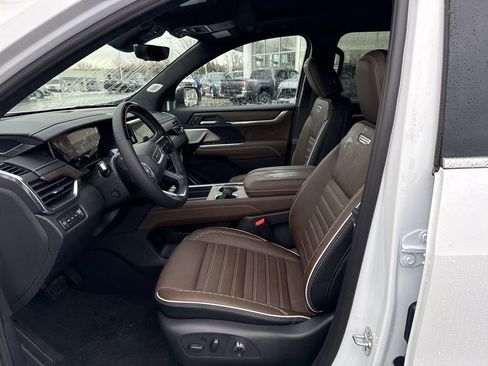 New 2026 GMC Acadia Denali Ultimate image 9